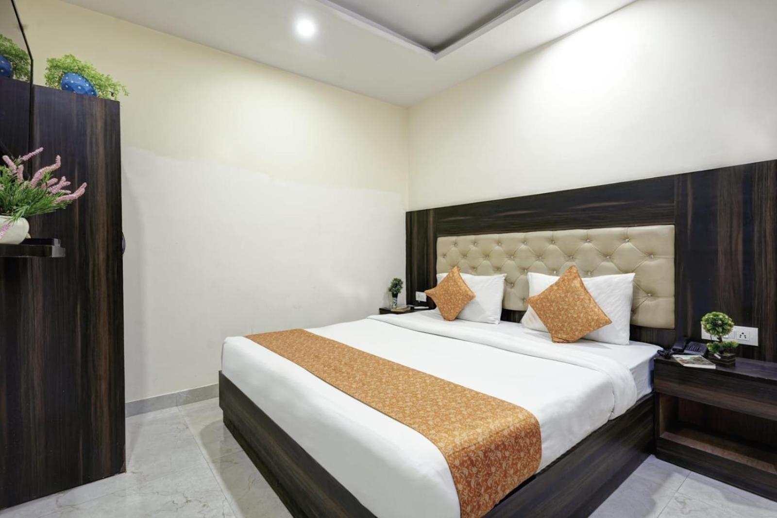 Hotel City Lite Grand Ню Делхи Екстериор снимка