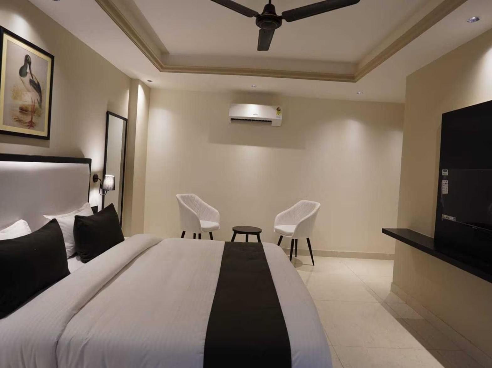 Hotel City Lite Grand Ню Делхи Екстериор снимка